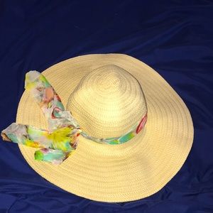 Forever 21 Beach Hat With Floral Scarf Top